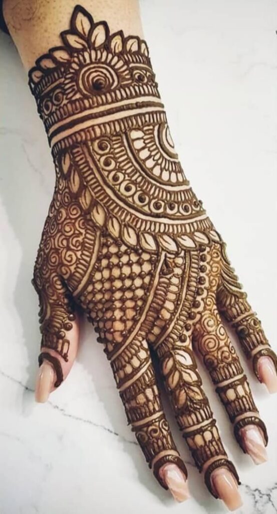 Detailed Back Hand Arabic Mehndi